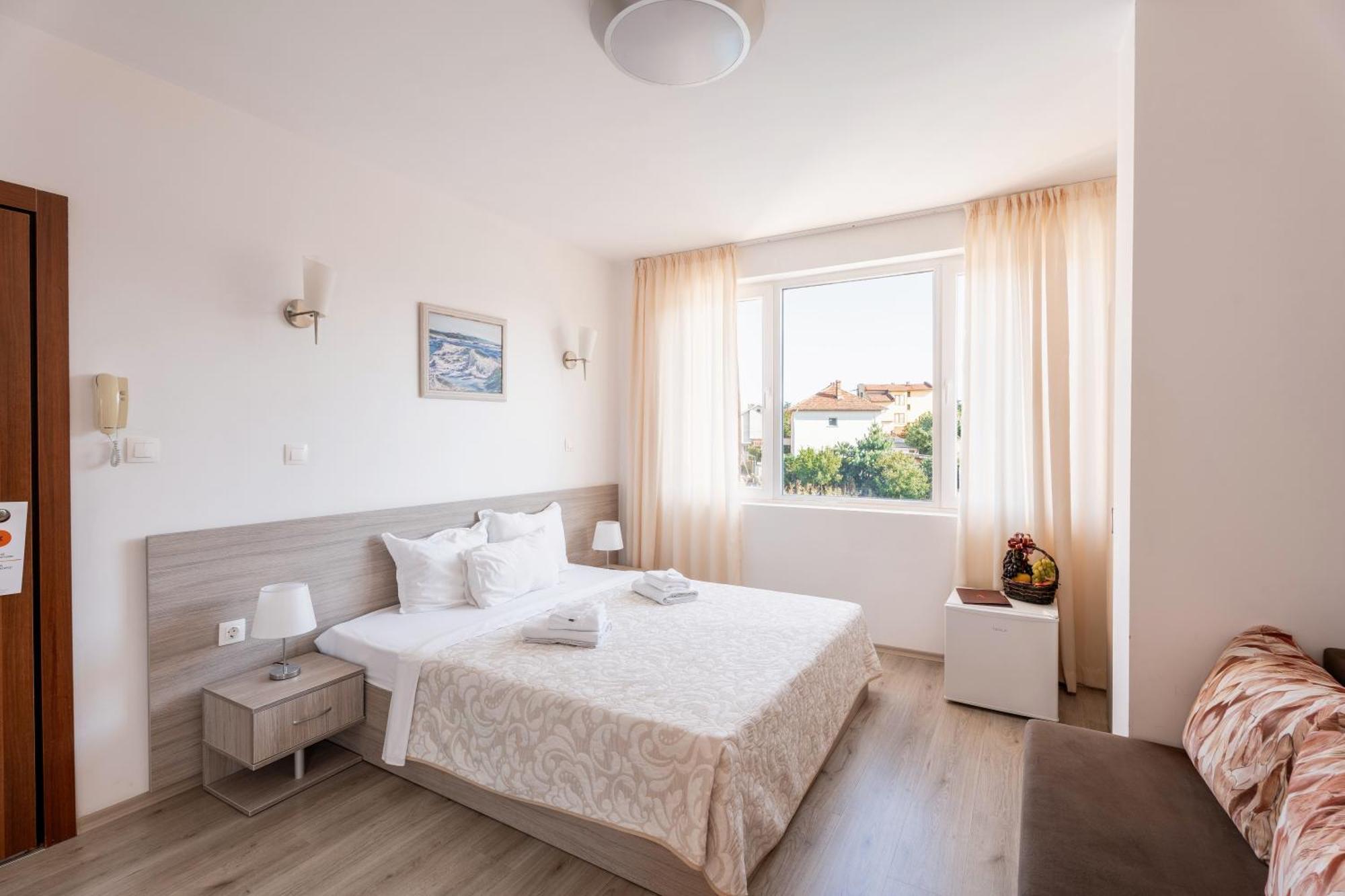 Boutique Wellness Hotel Ambrosia TTchernomorets Extérieur photo